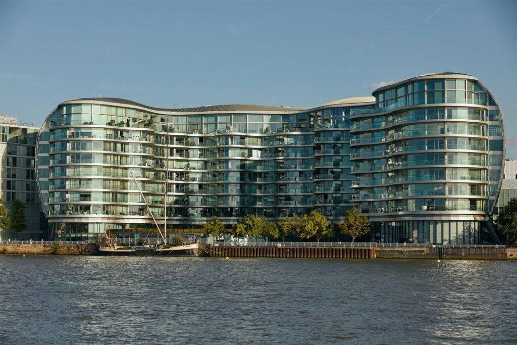 Albion Riverside